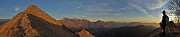 46 Da anticima panoramica su Gioco e Val Serina con colori inizio tramonto